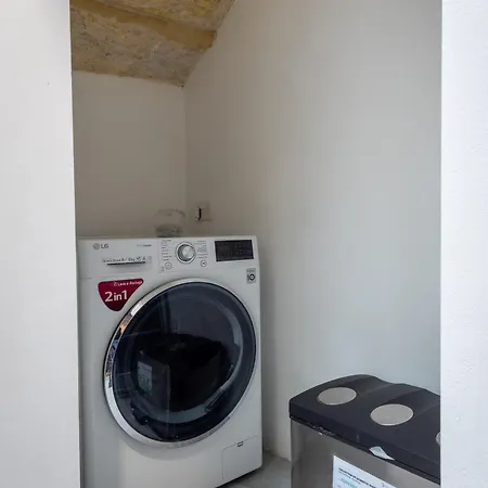 Historic Maisonette Apartment *